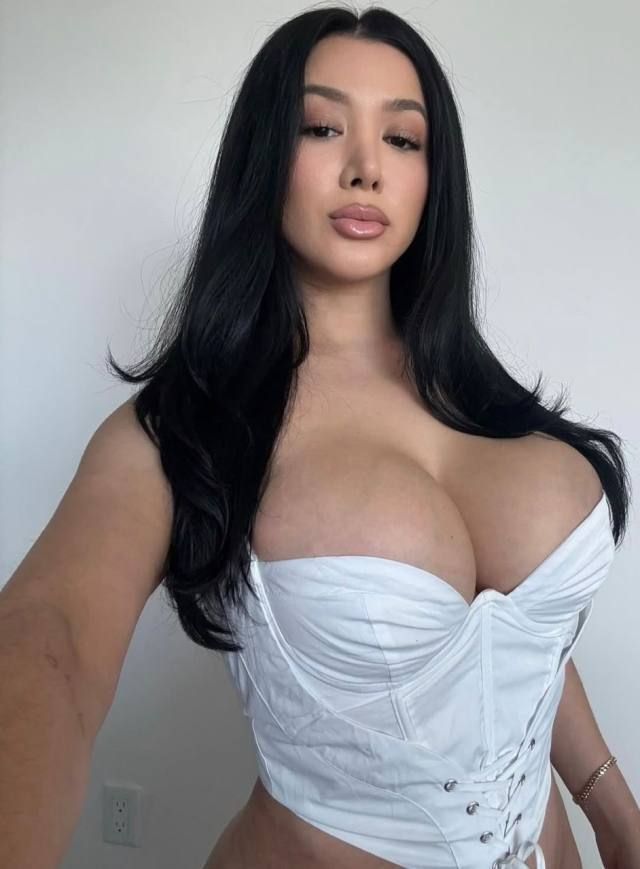 SEXYSHARON 👑Soft Boobs🍑Juicy Pussy💞Lets play Any Style👅INCALL or OUTCALL available 😘24/7 legit and real 🔞Home alone Hit me - Image 3